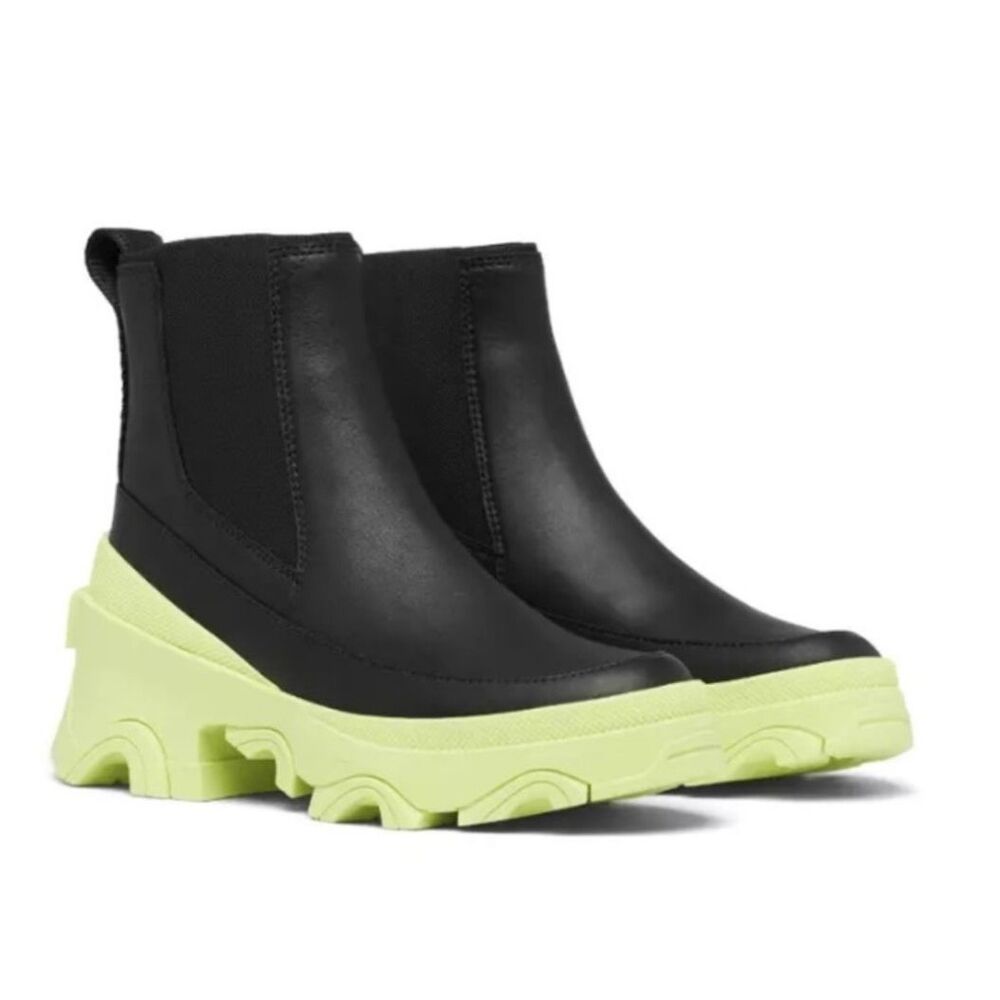 SOREL BREX NWOB Black Leather Platform Chelsea Ankle Bootie
